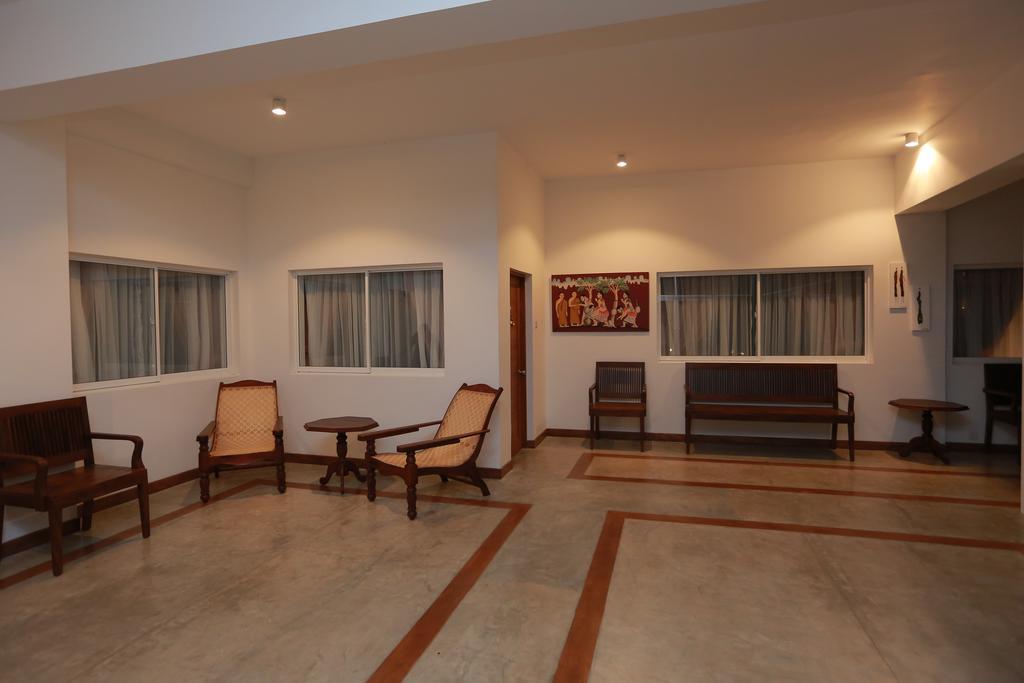 Refresh Hotel Хиккадува Экстерьер фото