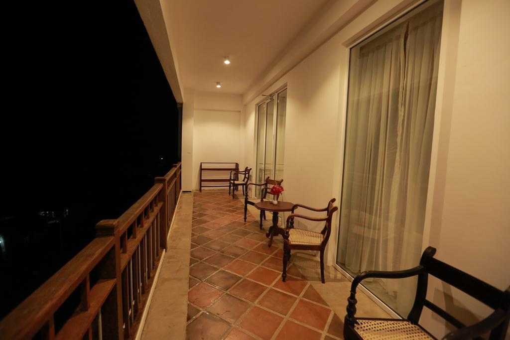 Refresh Hotel Хиккадува Экстерьер фото