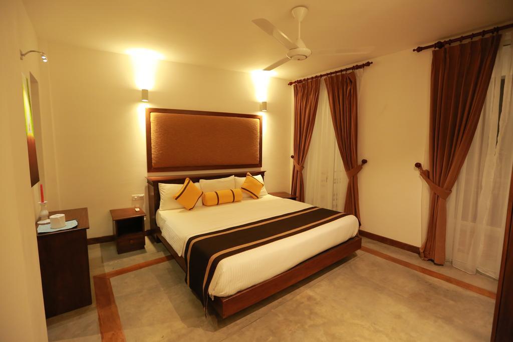 Refresh Hotel Хиккадува Номер фото