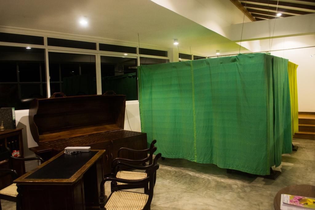Refresh Hotel Хиккадува Экстерьер фото