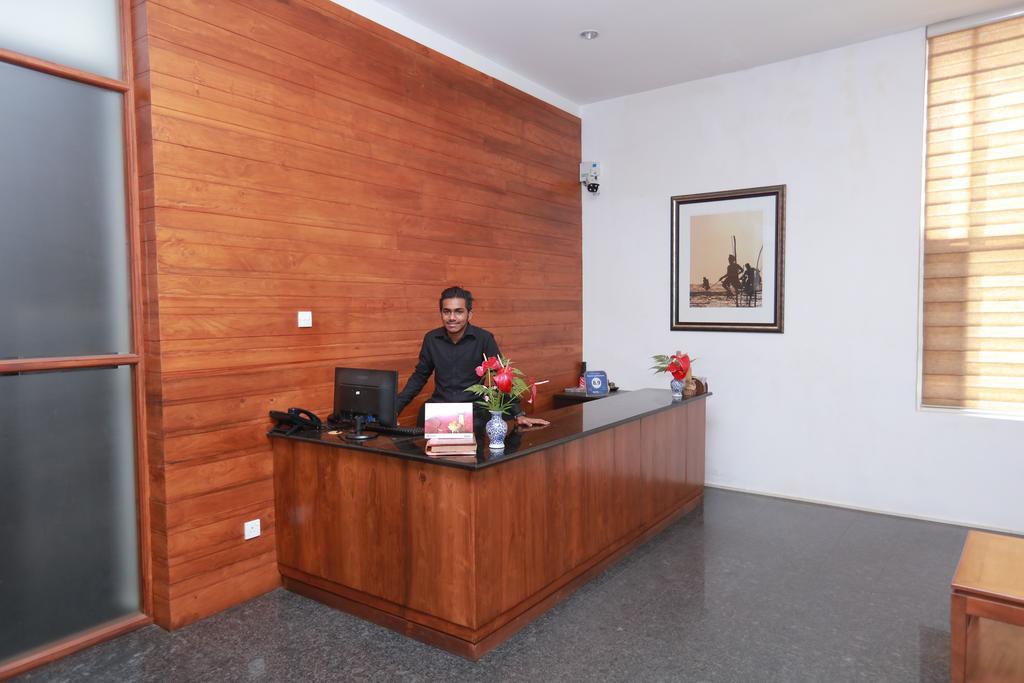 Refresh Hotel Хиккадува Экстерьер фото